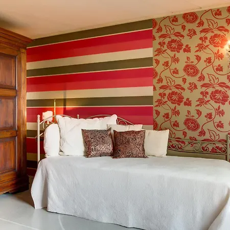 Lantgård La Favorita Alba (Piedmont)